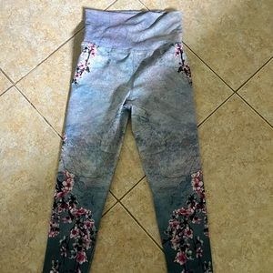 Floral yoga pants, great for working out in.